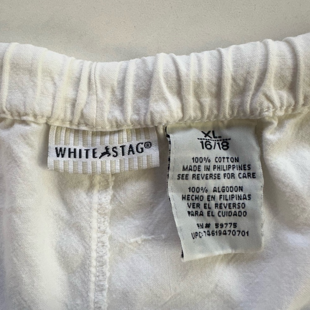White Stag Women's White‎ Capris - Picture 3 of 3
